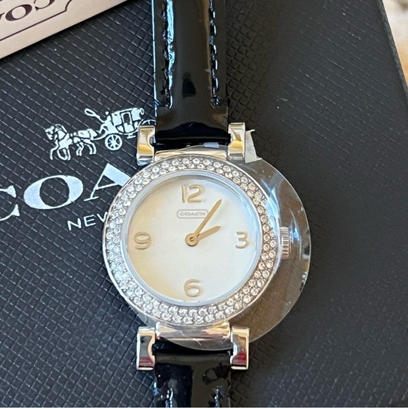 Coach watch with leather strap new - Picture 9 of 12